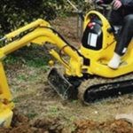 Beware of Household Mini Excavator Komatsu PC 01 scam | De Reviews