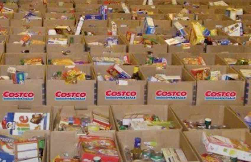 Beware of fraud social media post Costco Is Giving Away Christmas Food Box Contains Groceries and a Costco Voucher | De Reviews