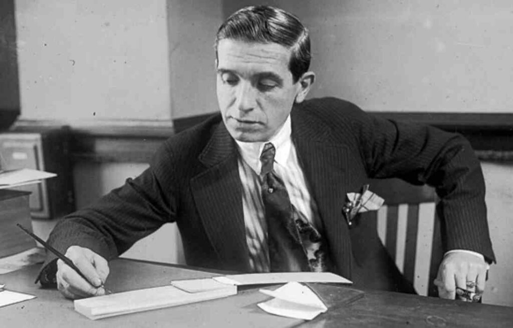 Charles Ponzi Beware of Ponzi Scheme | De Reviews